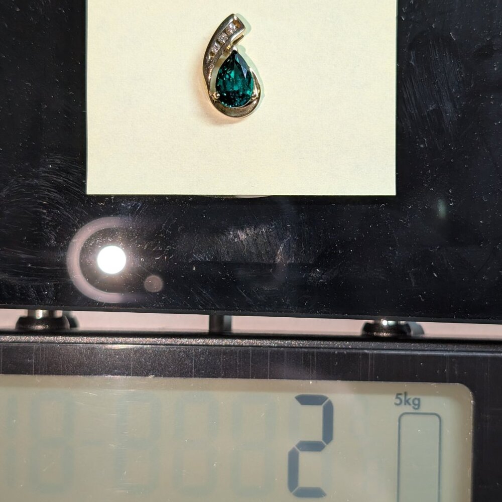 10K Yellow Gold Emerald & Diamond Pendant - Picture 3 of 4